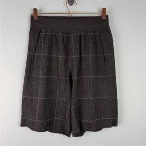 Lululemon Shorts Men's Black Plaid Run Gym Active 11" Inseam Size Large